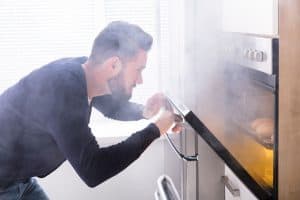 Rauchentwicklung Backofen